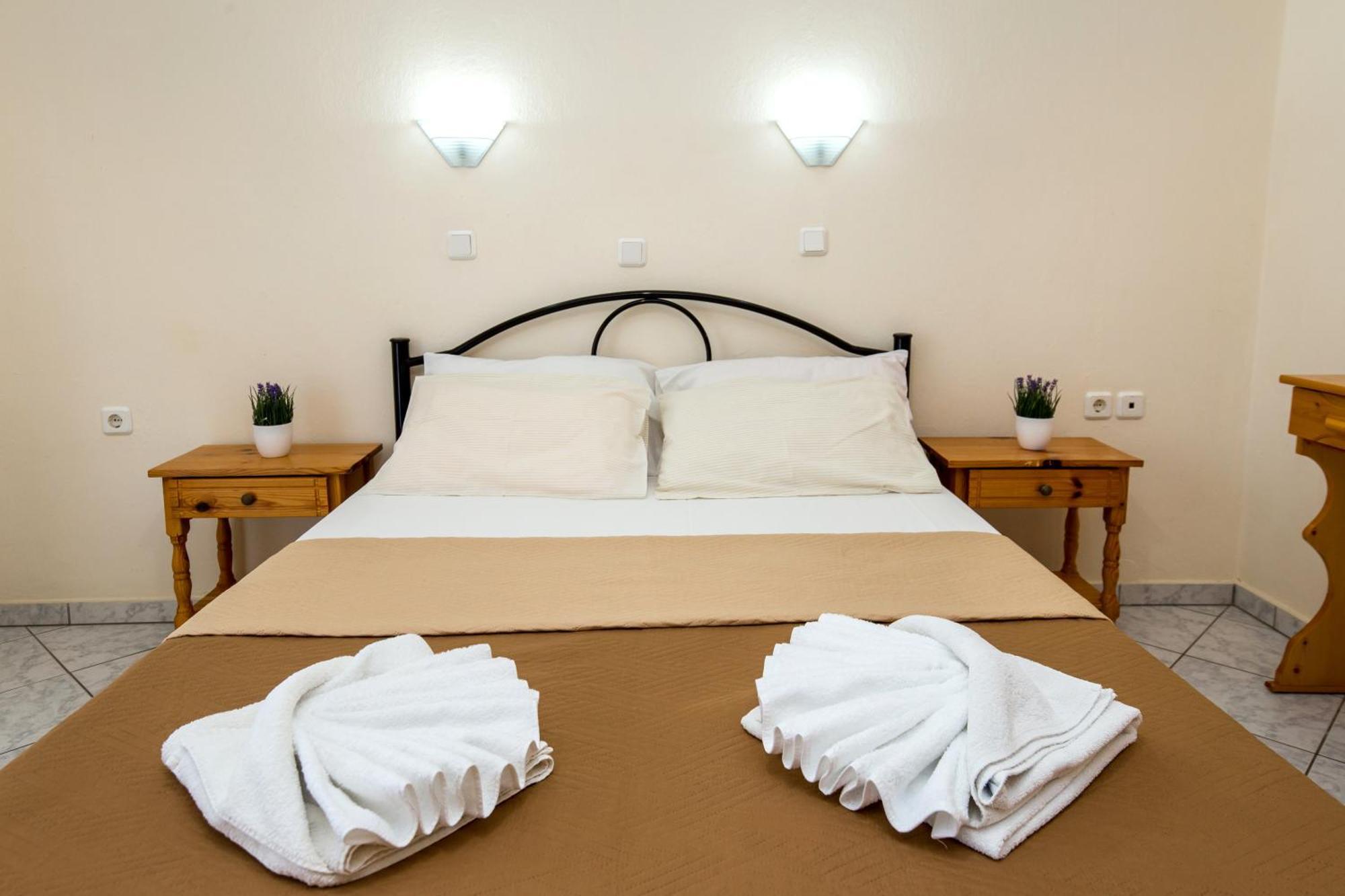 Ianos Apartments 포토스 외부 사진