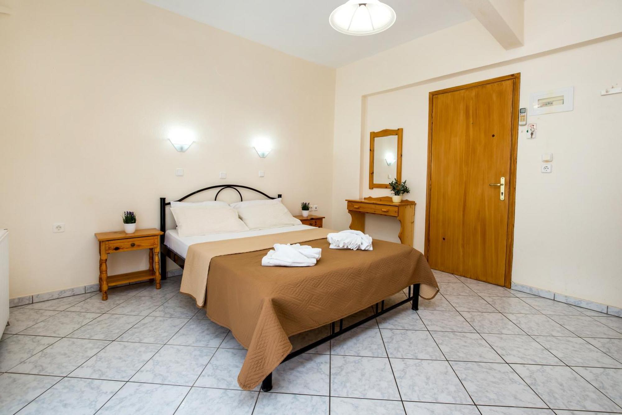 Ianos Apartments 포토스 외부 사진